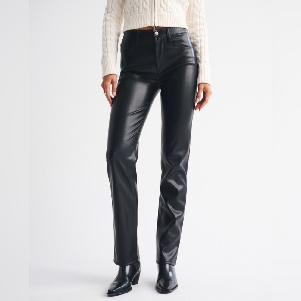 Abercrombie & Fitch Skinny High Rise Black Faux Leather Pants - Size 10/30